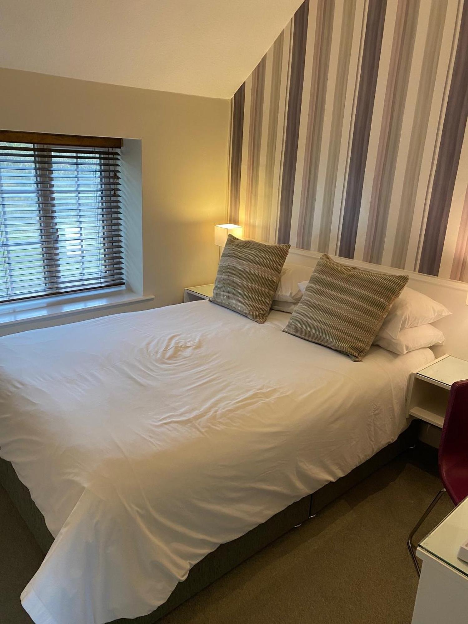 Hotel Manor Court