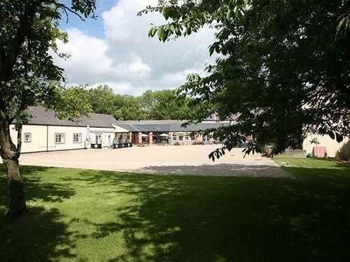 Hotel Manor Court 3*