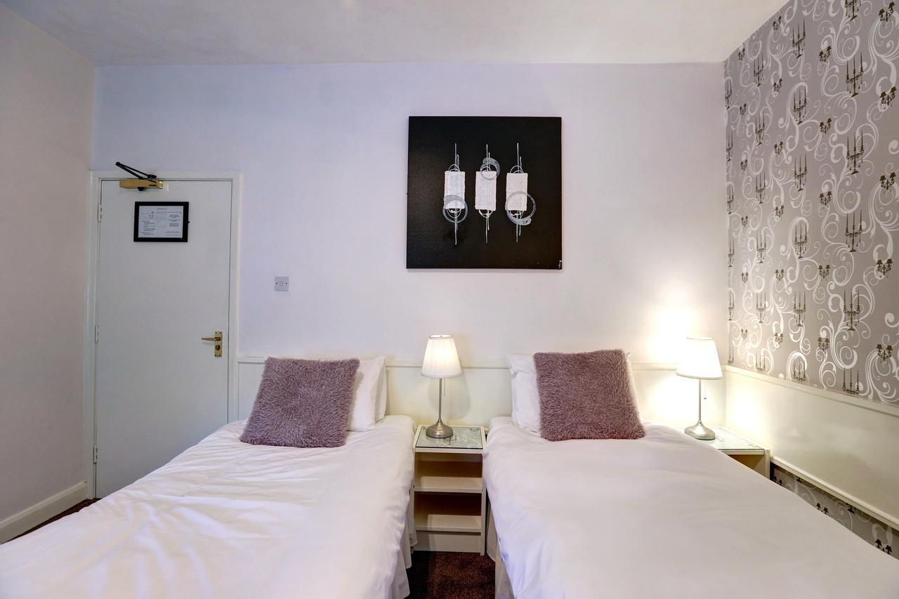 Hotel Manor Court