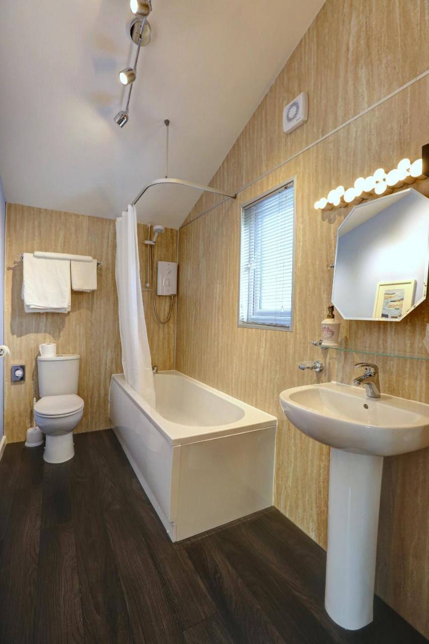Manor Court Hotel Carnaby